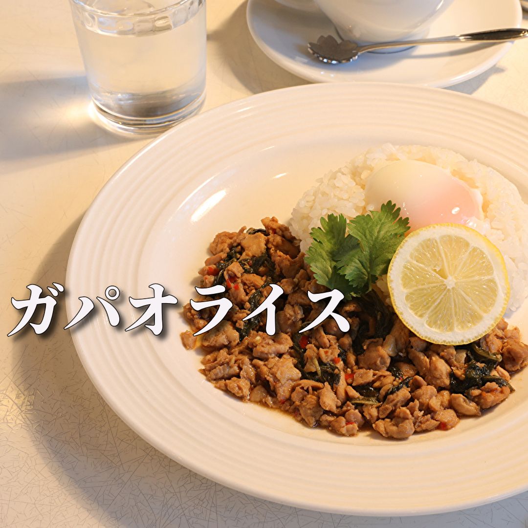 カフェでご飯♪